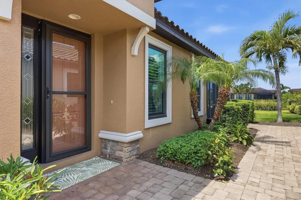5819 Cavano Drive Sarasota FL 34231