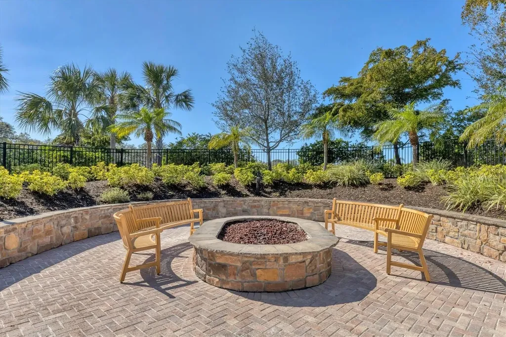 5819 Cavano Drive Sarasota FL 34231
