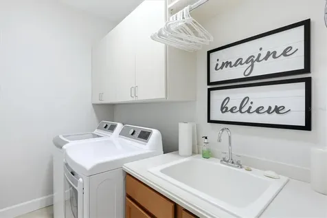 5819 Cavano Drive Sarasota FL 34231