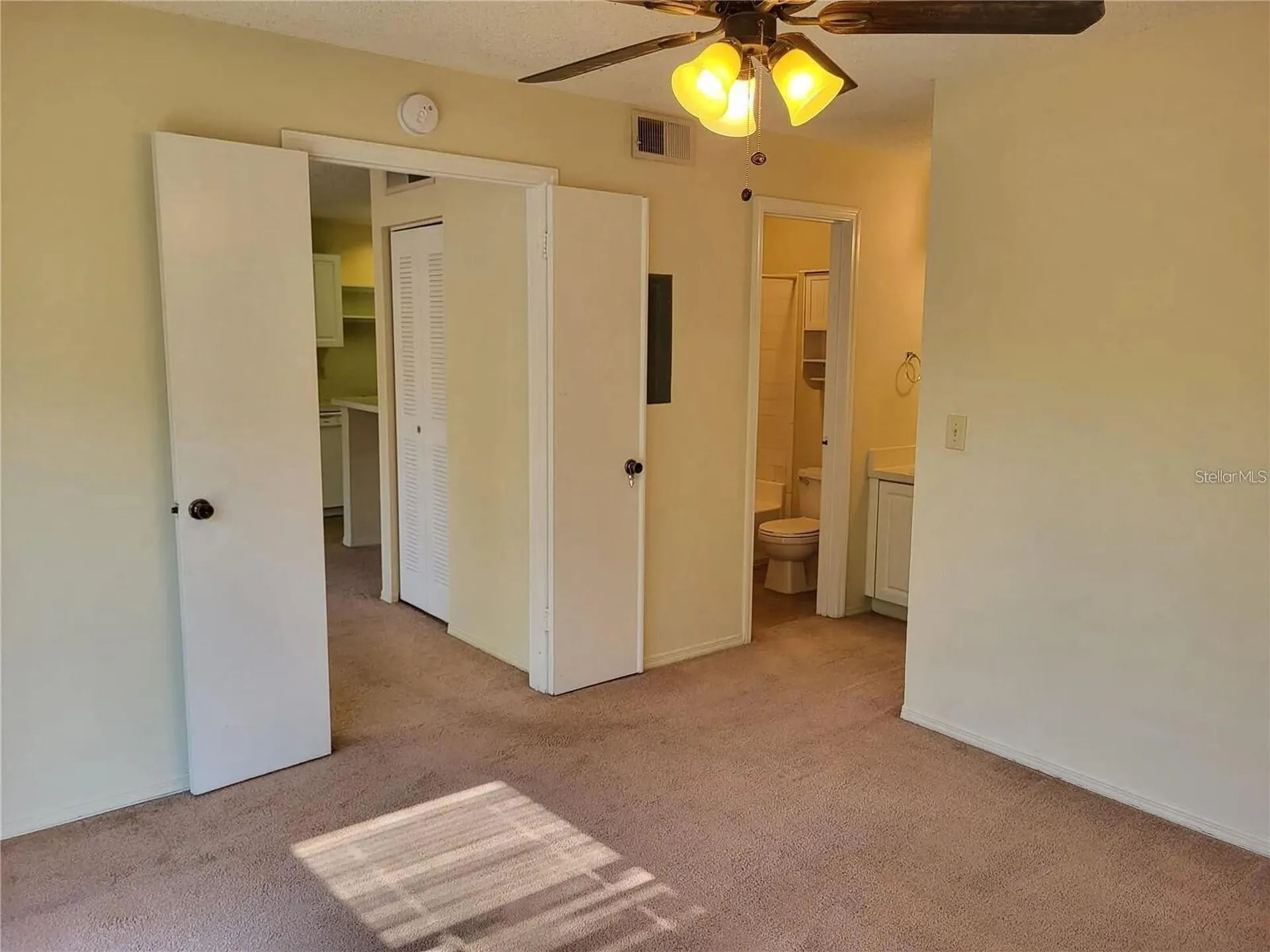 4107 Chatham Oak Court Tampa FL 33624
