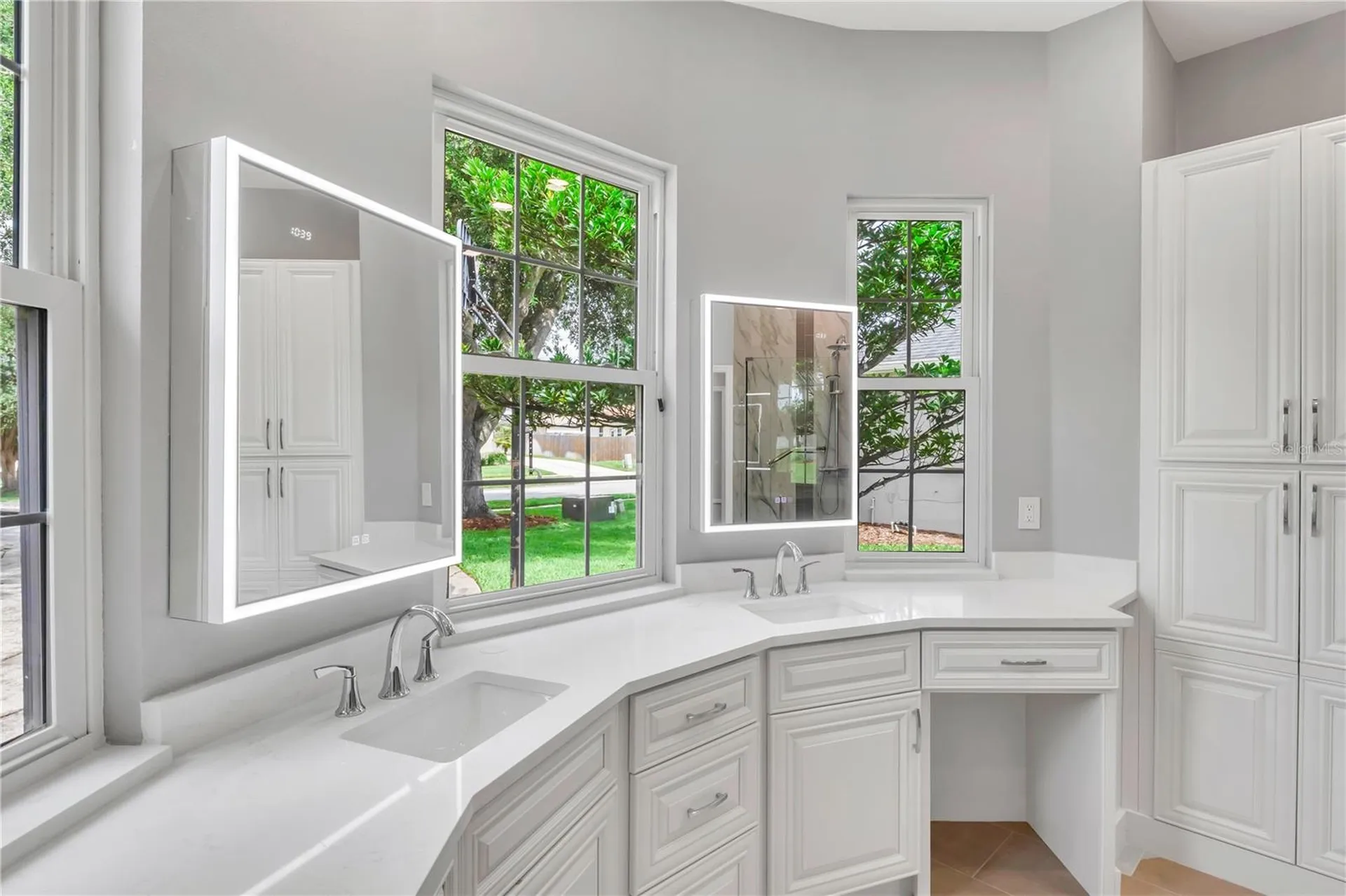 713 Cedarwood Court Orlando FL 32828