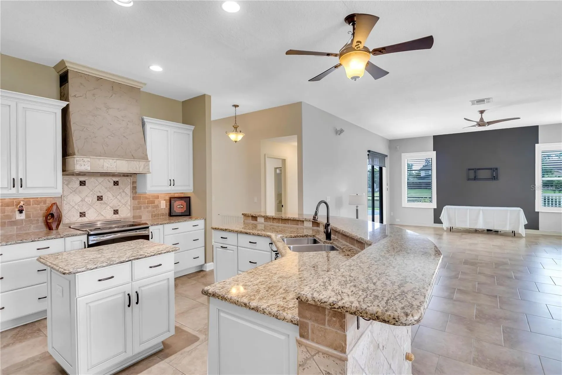 713 Cedarwood Court Orlando FL 32828