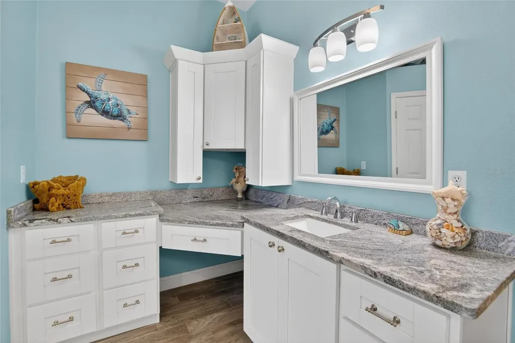 806 Eagle Lane Apollo Beach FL 33572