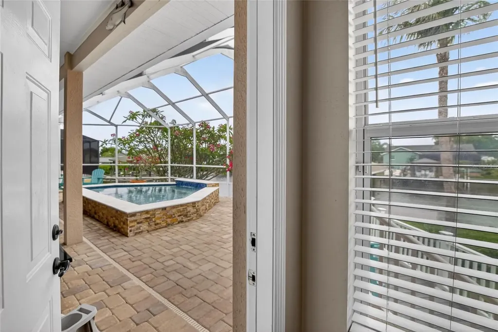 806 Eagle Lane Apollo Beach FL 33572
