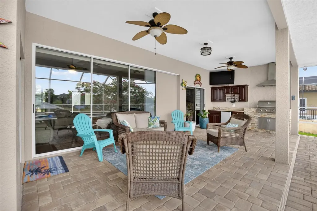 806 Eagle Lane Apollo Beach FL 33572