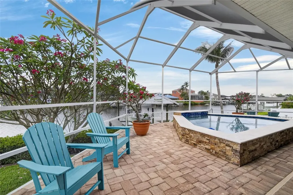 806 Eagle Lane Apollo Beach FL 33572