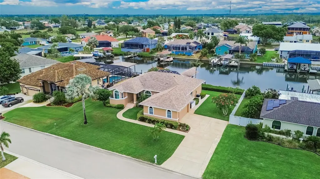 806 Eagle Lane Apollo Beach FL 33572