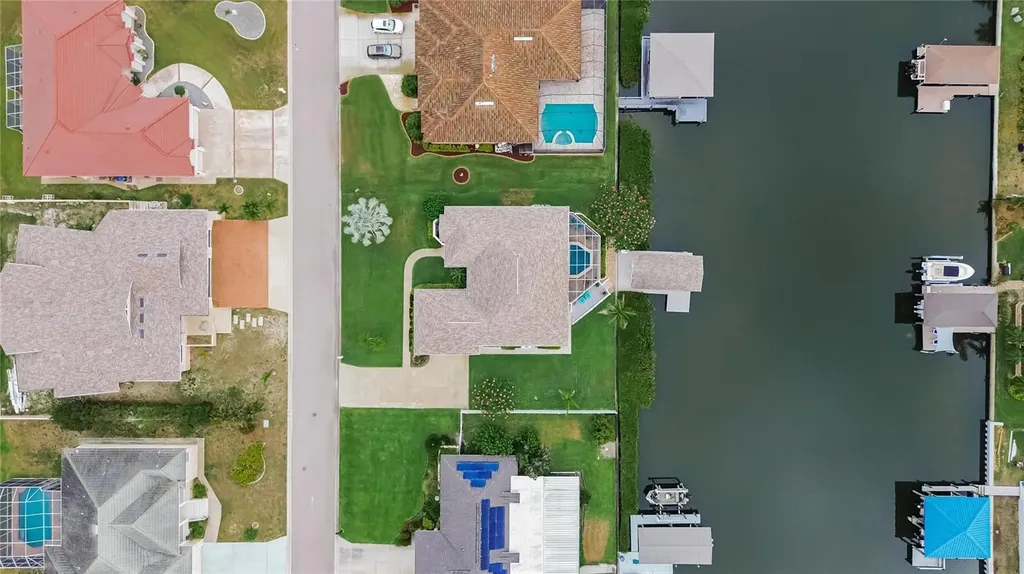 806 Eagle Lane Apollo Beach FL 33572