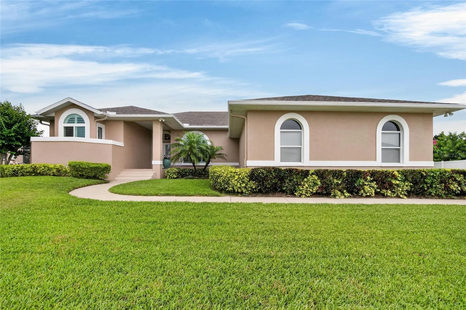 806 Eagle Lane Apollo Beach FL 33572