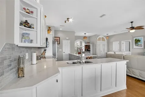 806 Eagle Lane Apollo Beach FL 33572
