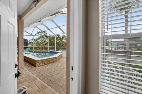 806 Eagle Lane Apollo Beach FL 33572