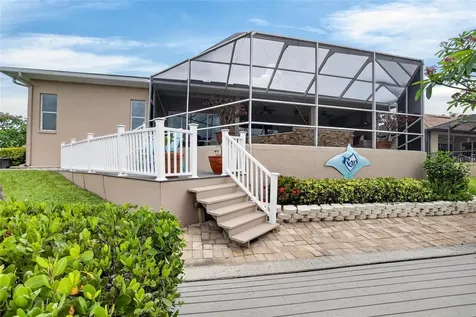 806 Eagle Lane Apollo Beach FL 33572