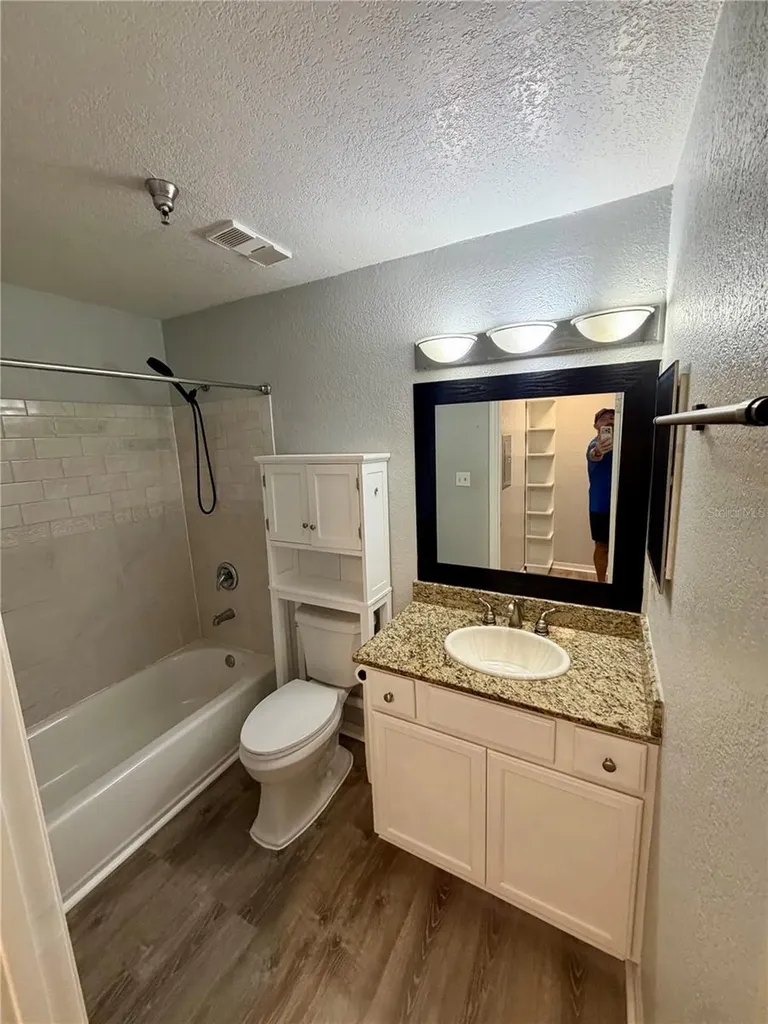 10265 Gandy Boulevard N St Petersburg FL 33702