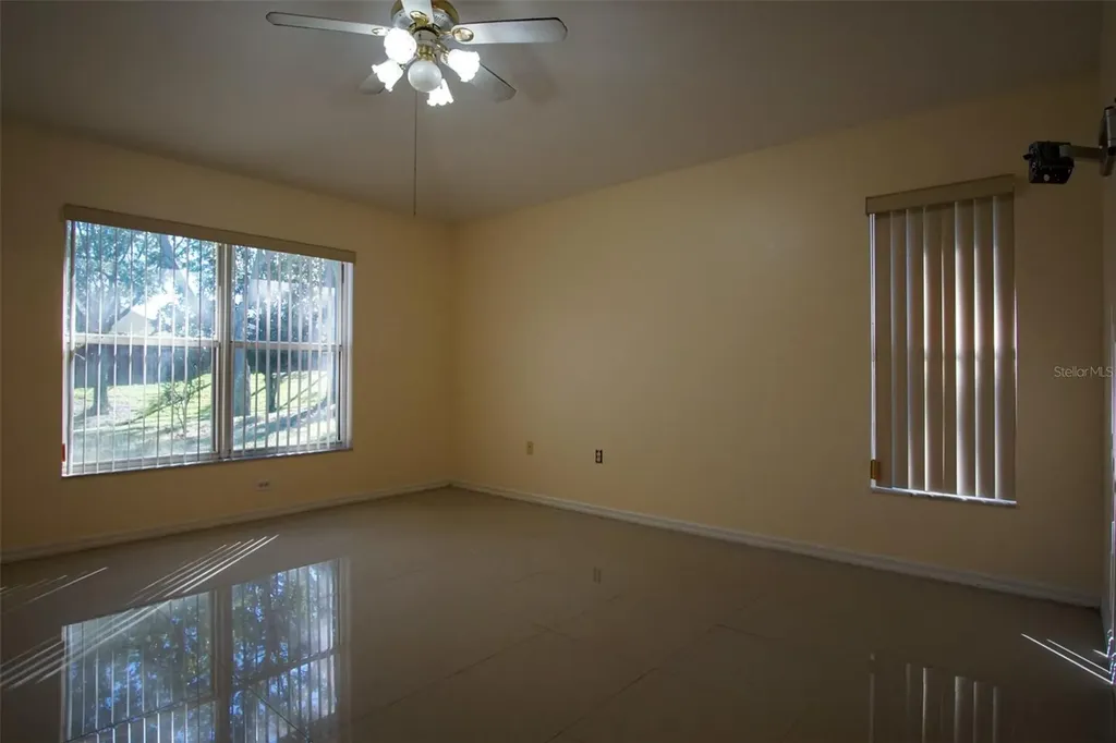 5434 Loma Vista Loop Davenport FL 33896
