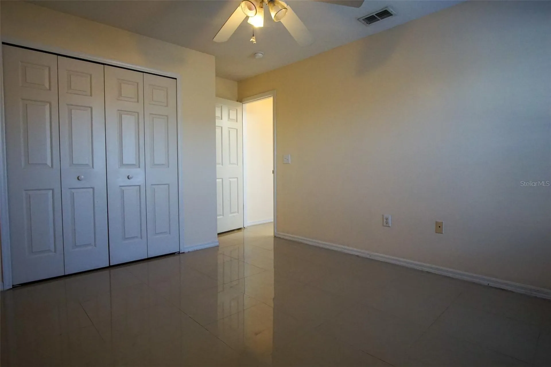 5434 Loma Vista Loop Davenport FL 33896