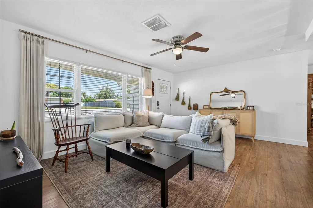 605 Mehlenbacher Road Belleair Bluffs FL 33770
