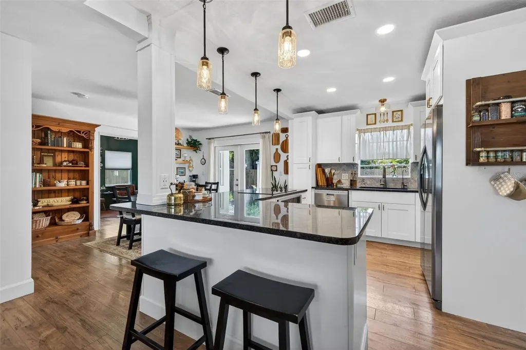 605 Mehlenbacher Road Belleair Bluffs FL 33770