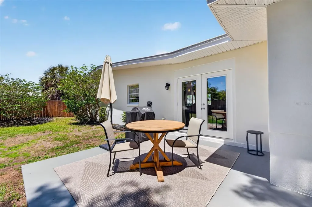 605 Mehlenbacher Road Belleair Bluffs FL 33770