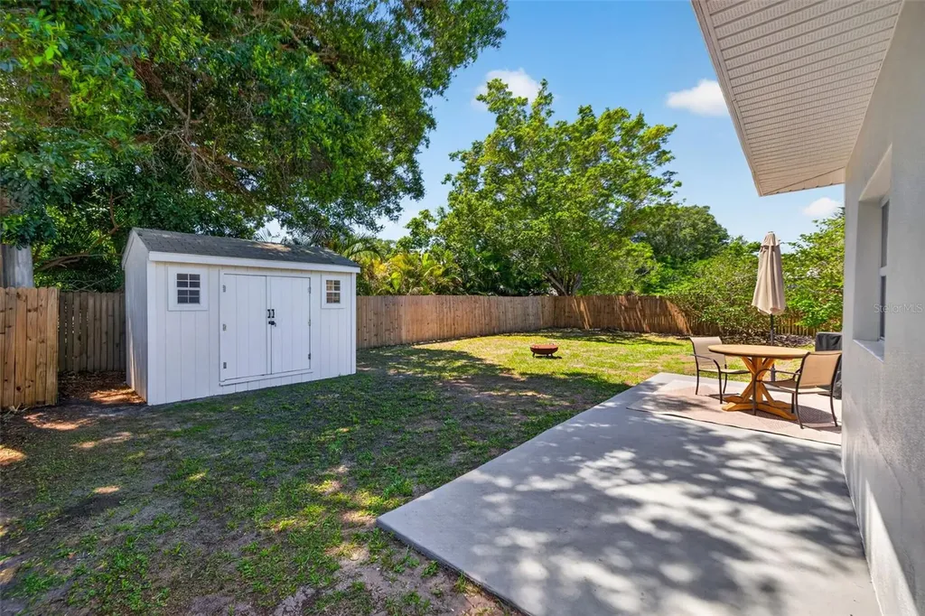 605 Mehlenbacher Road Belleair Bluffs FL 33770