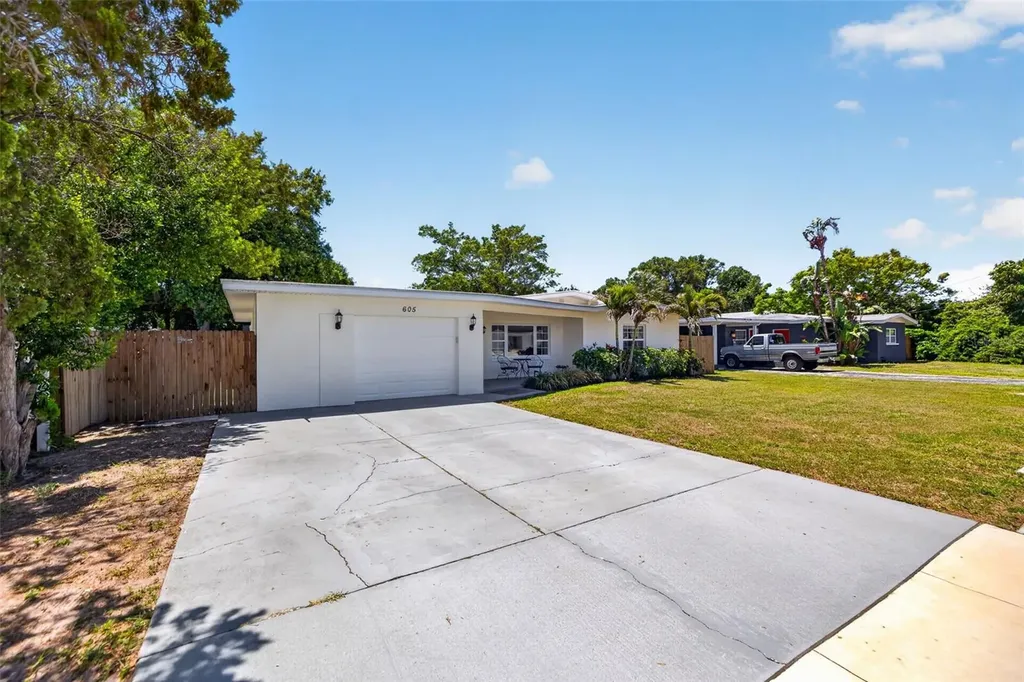 605 Mehlenbacher Road Belleair Bluffs FL 33770