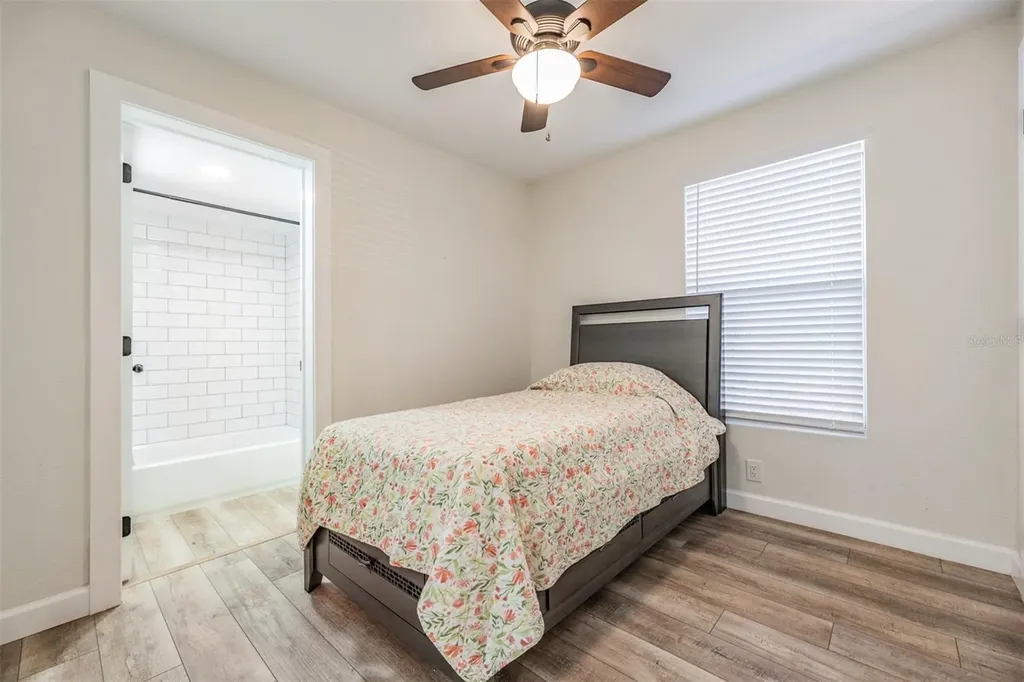 4206 N 13th Street Tampa FL 33603