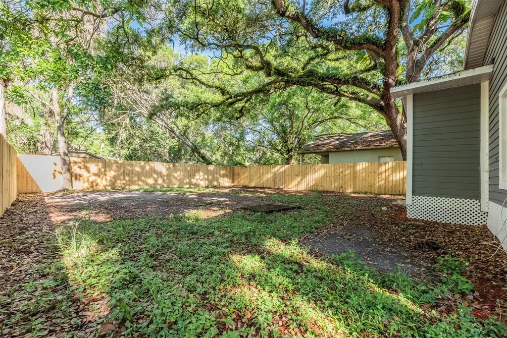 4206 N 13th Street Tampa FL 33603