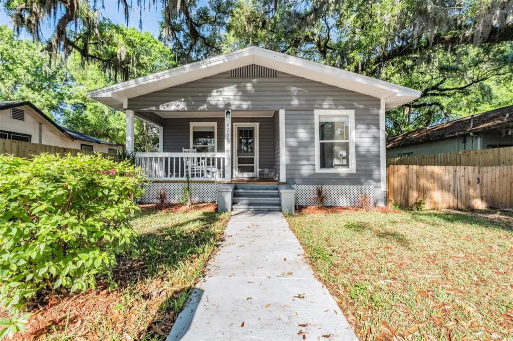 4206 N 13th Street Tampa FL 33603