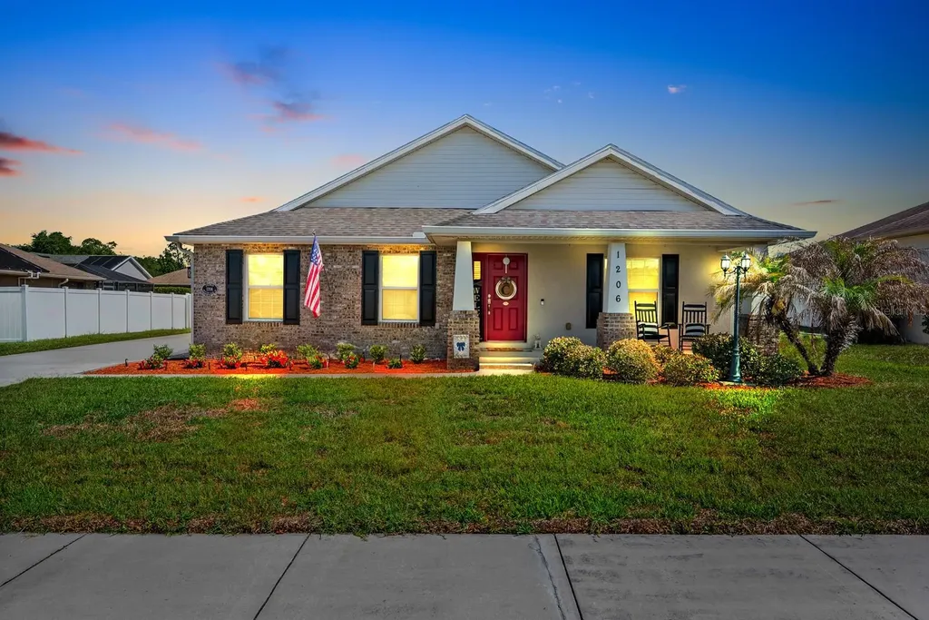 1206 Spotted Lilac Lane Plant City FL 33563