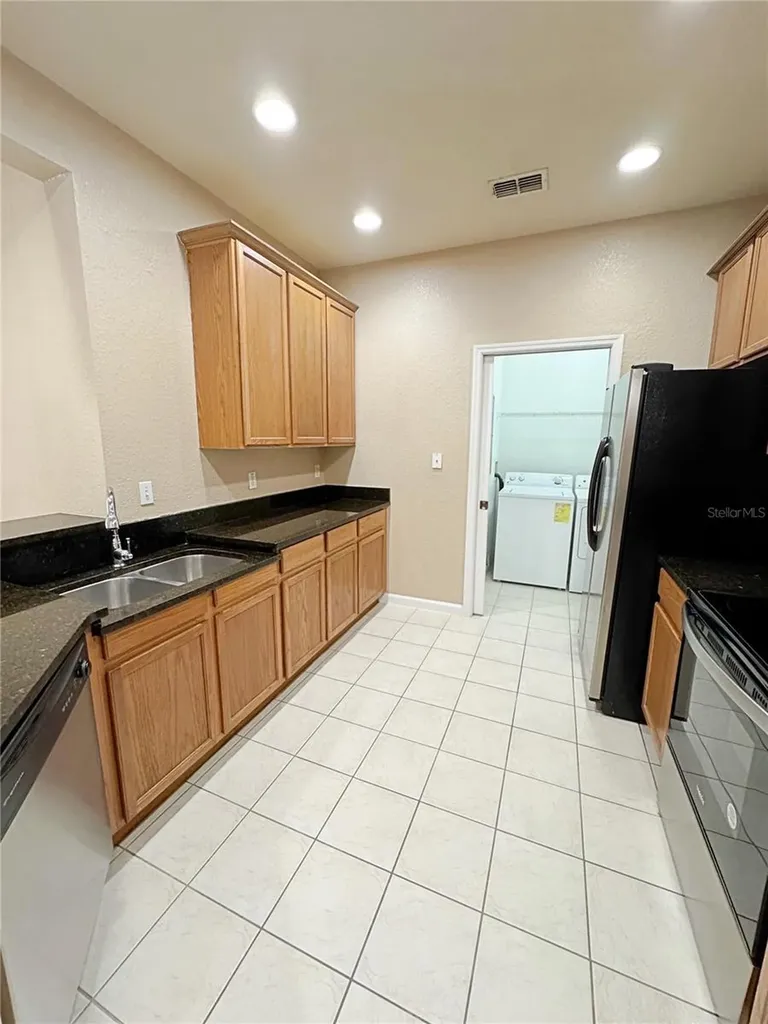 3331 Whitestone Circle Kissimmee FL 34741