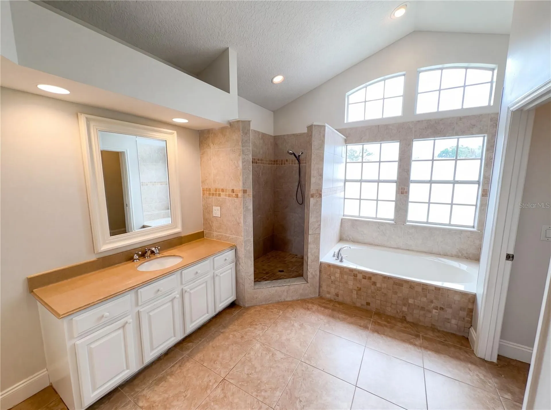 680 Macglenross Drive Oviedo FL 32765