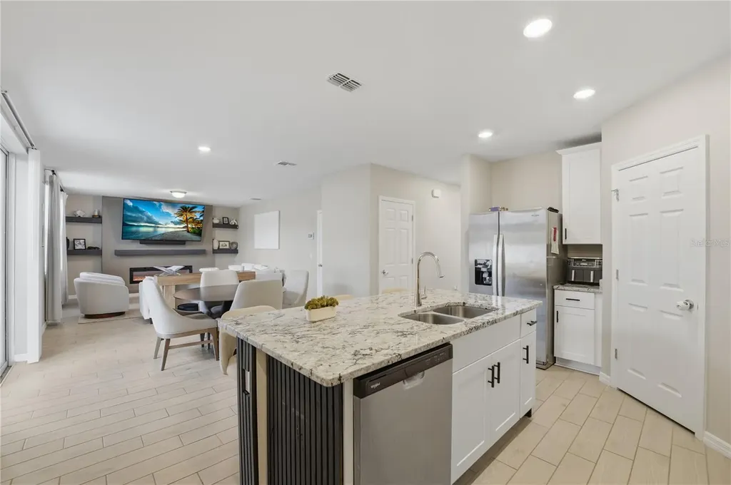 2424 Whitetail Davenport FL 33837