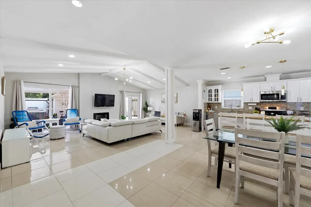8331 W Pocahontas Avenue Tampa FL 33615