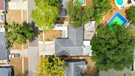 8331 W Pocahontas Avenue Tampa FL 33615