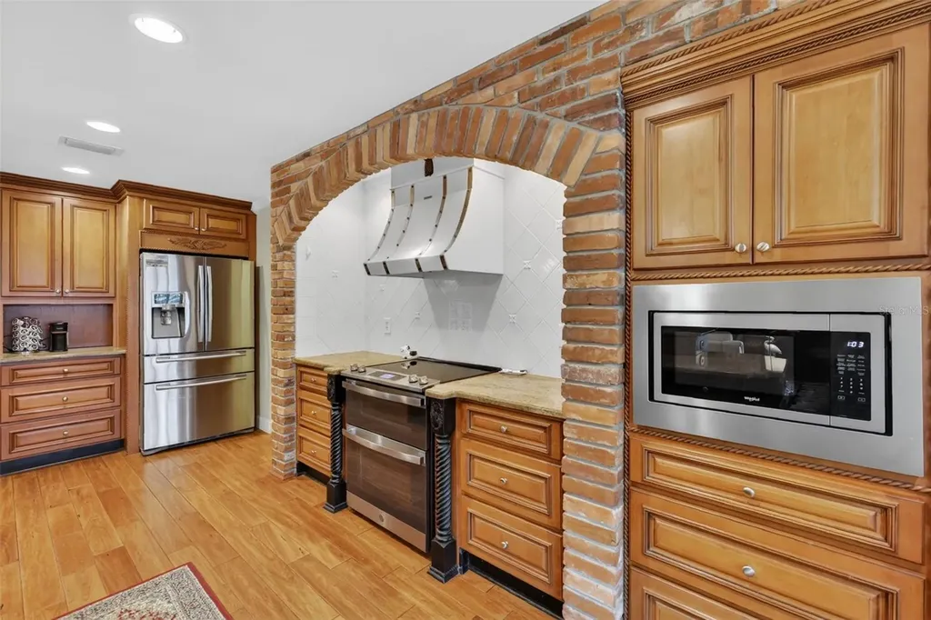 33746 Spring Drive Leesburg FL 34788