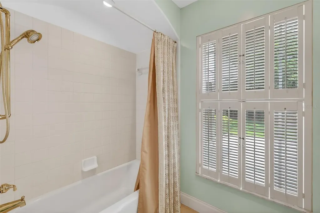 33746 Spring Drive Leesburg FL 34788
