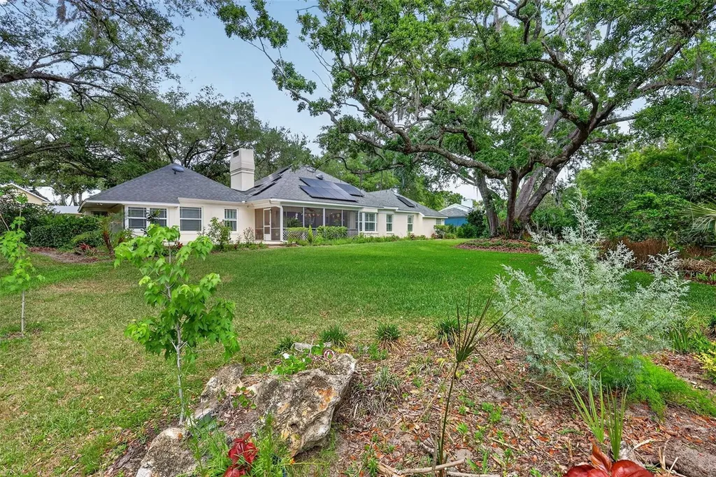 33746 Spring Drive Leesburg FL 34788