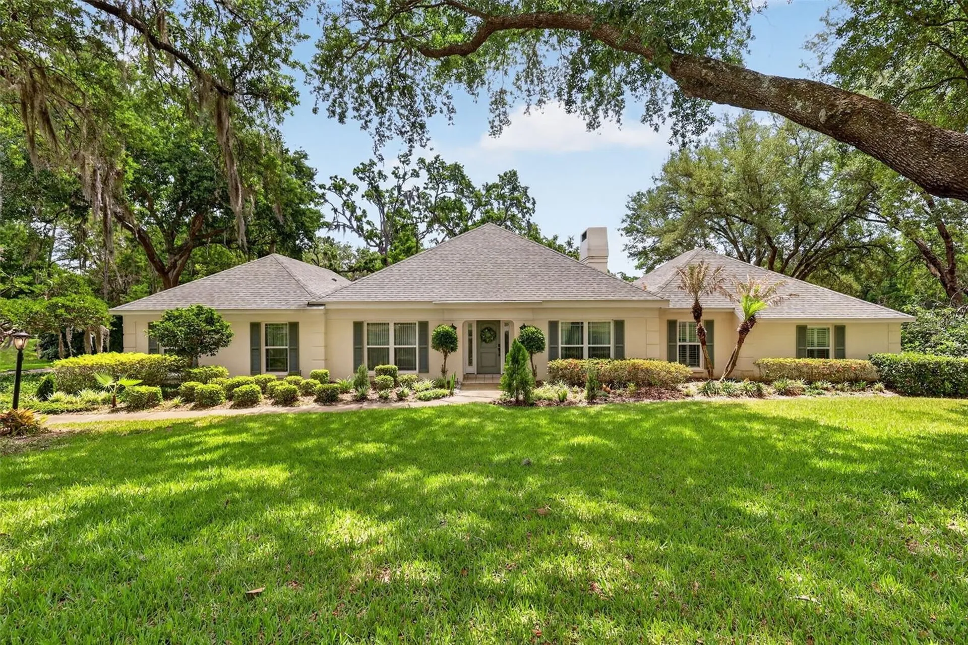 33746 Spring Drive Leesburg FL 34788