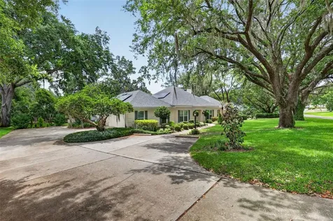 33746 Spring Drive Leesburg FL 34788