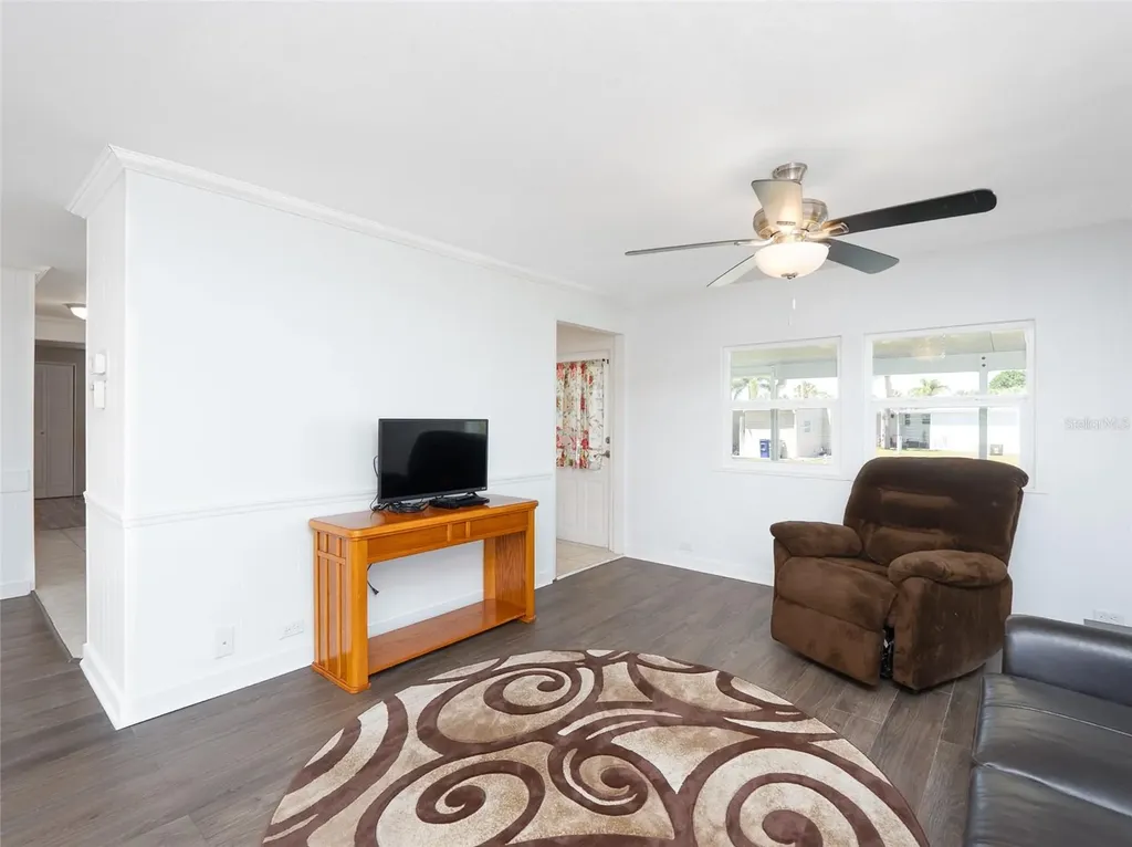 610 Delphinium Drive Venice FL 34293