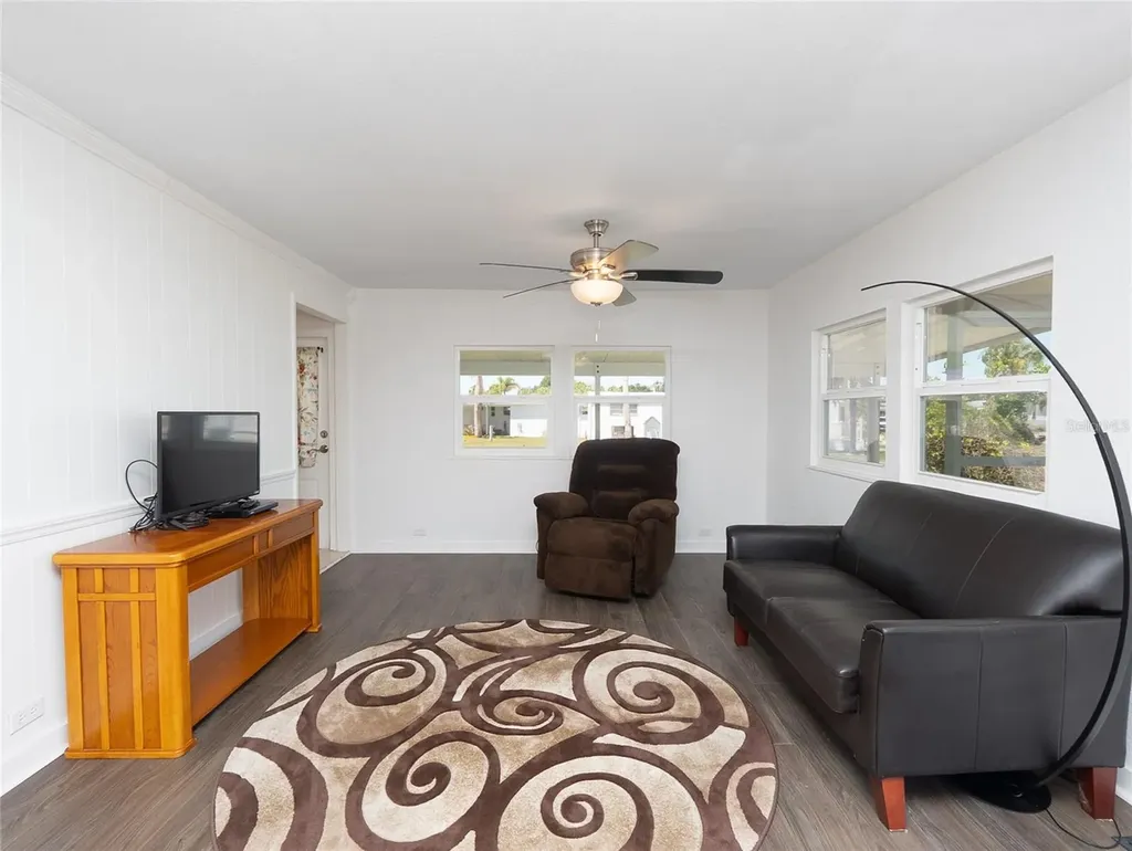 610 Delphinium Drive Venice FL 34293