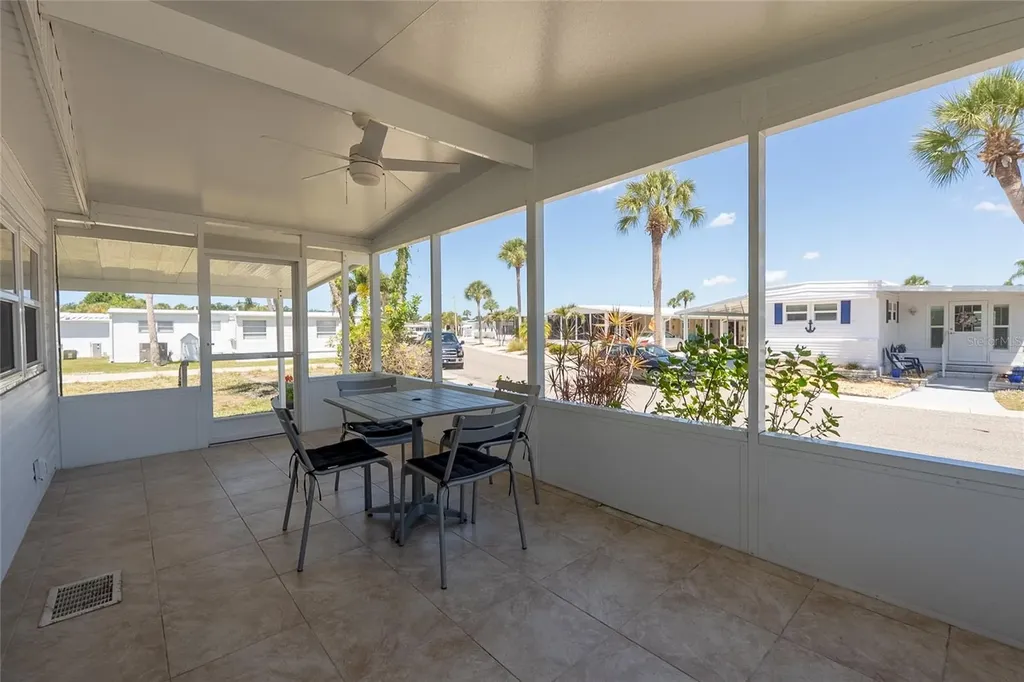 610 Delphinium Drive Venice FL 34293
