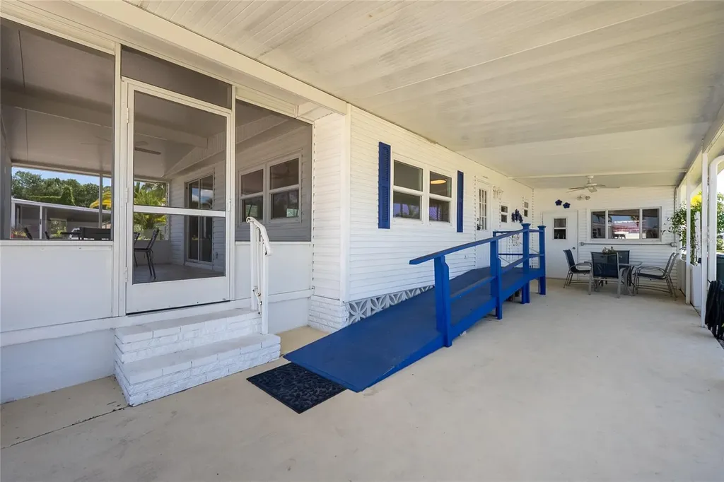 610 Delphinium Drive Venice FL 34293