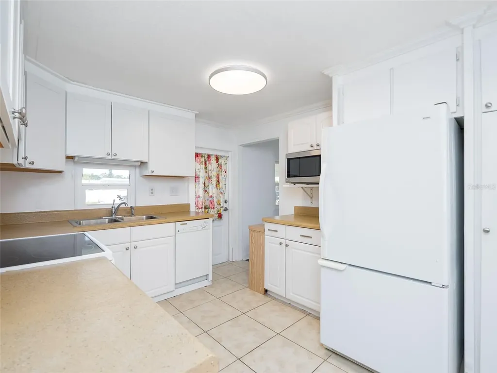 610 Delphinium Drive Venice FL 34293