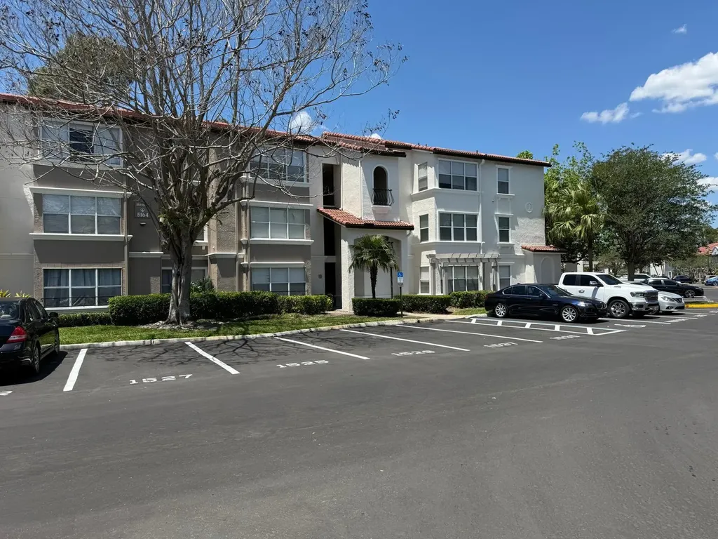 5164 Conroy Road Orlando FL 32811