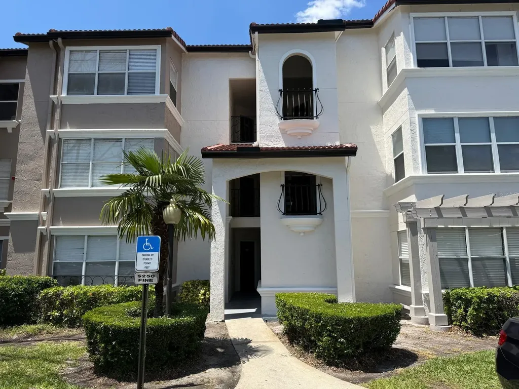 5164 Conroy Road Orlando FL 32811