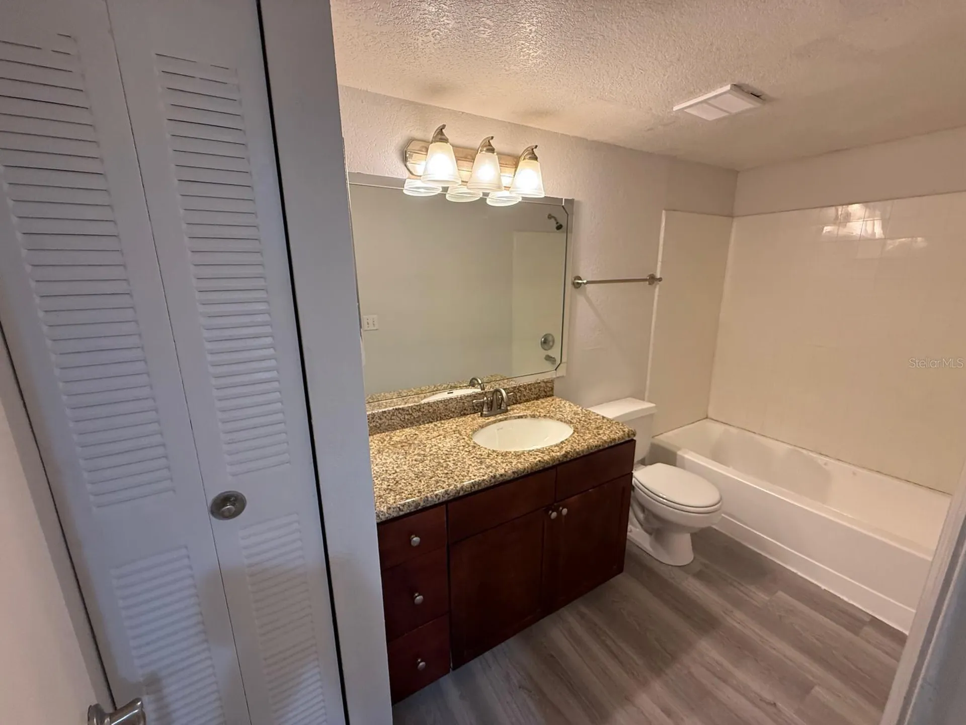 5164 Conroy Road Orlando FL 32811