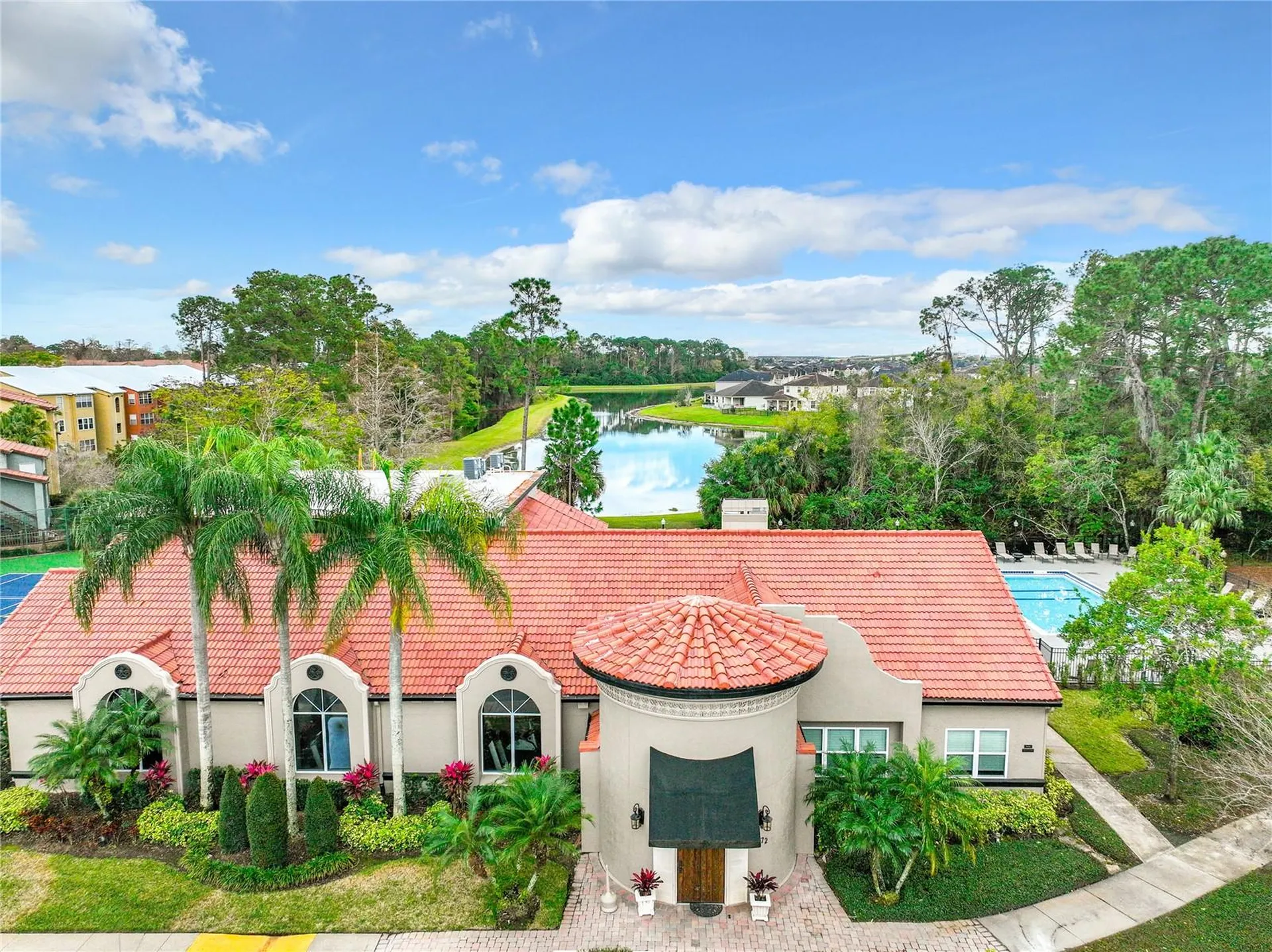 5164 Conroy Road Orlando FL 32811