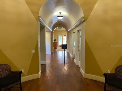 5164 Conroy Road Orlando FL 32811