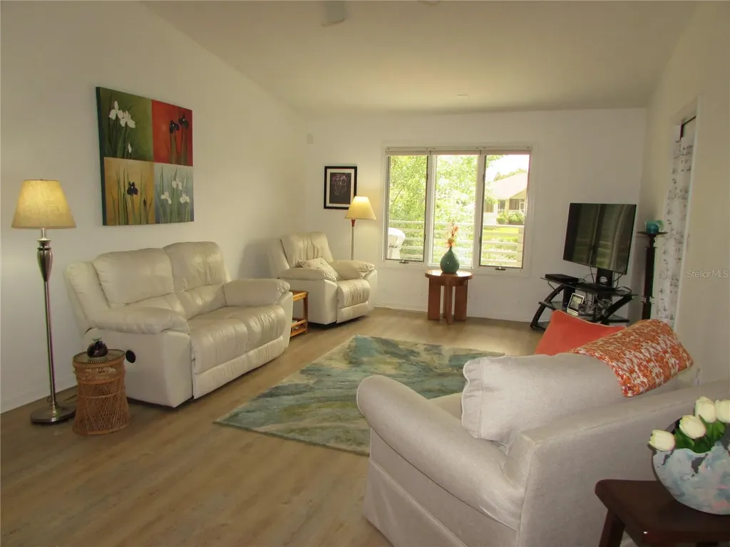1013 Lake Avoca Court Tarpon Springs FL 34689