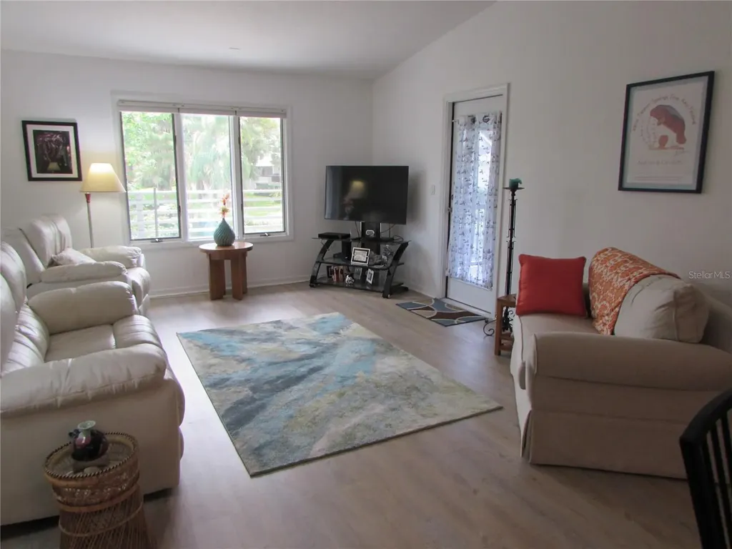 1013 Lake Avoca Court Tarpon Springs FL 34689